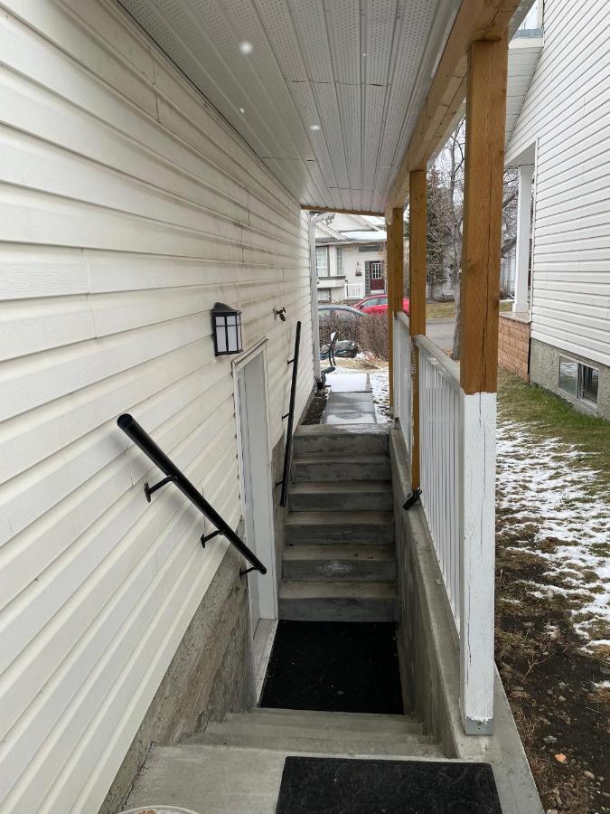Super Luxury & Cozy Lower Level Apartment In Nw Calgary, Ab Close To Banff Exterior foto